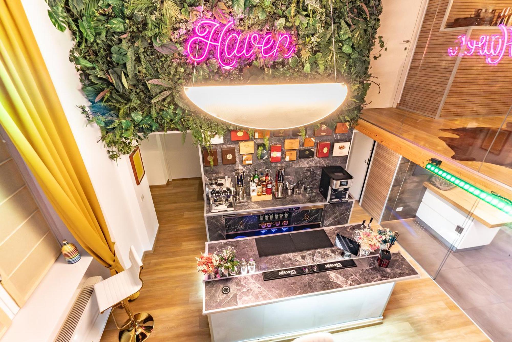 Luxe & Central Haven - Jacuzzi, Sauna, Steam, Private Parking Como Dış mekan fotoğraf