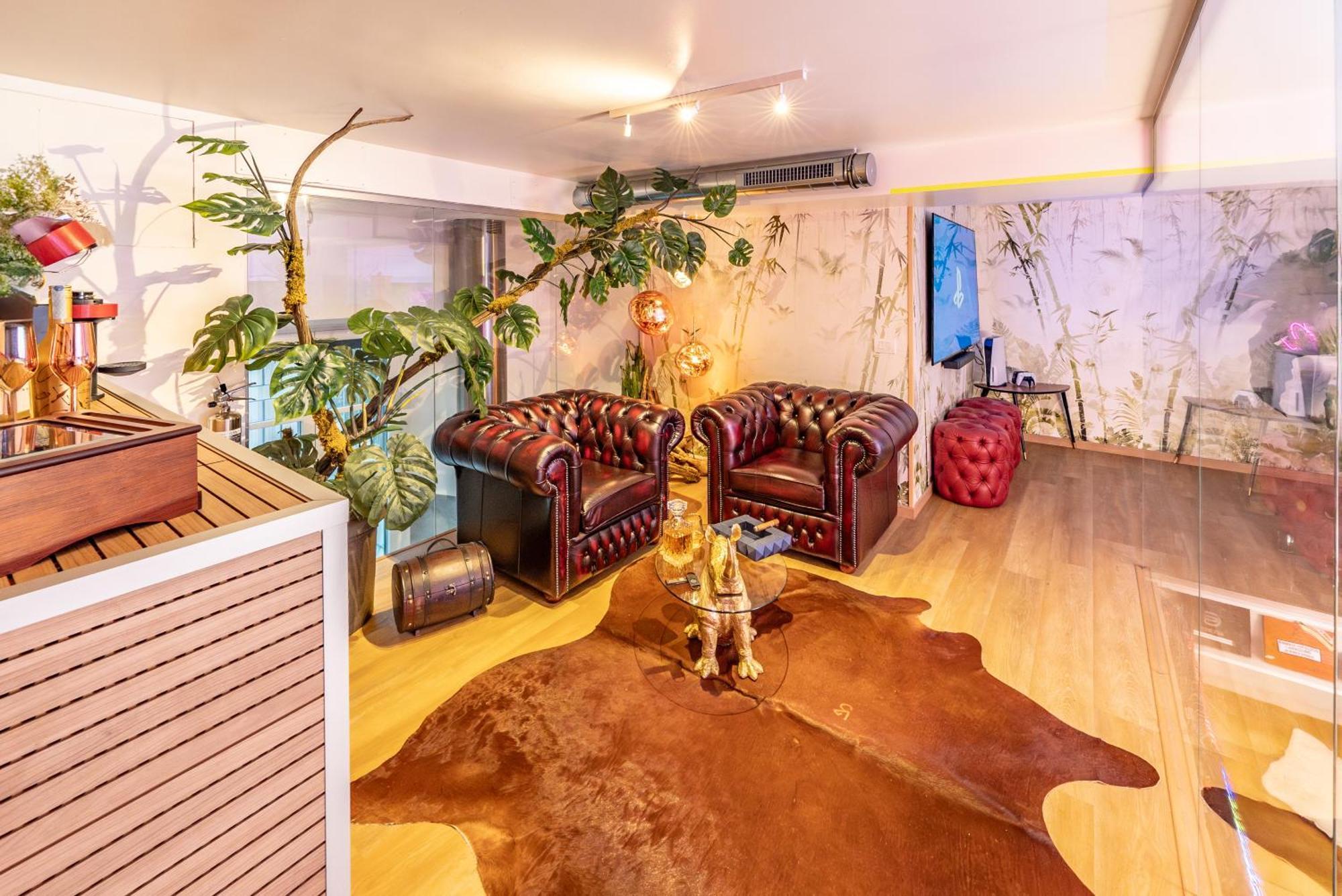 Luxe & Central Haven - Jacuzzi, Sauna, Steam, Private Parking Como Dış mekan fotoğraf