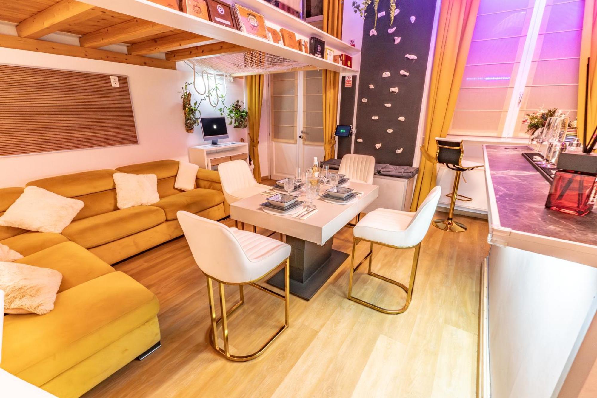 Luxe & Central Haven - Jacuzzi, Sauna, Steam, Private Parking Como Dış mekan fotoğraf